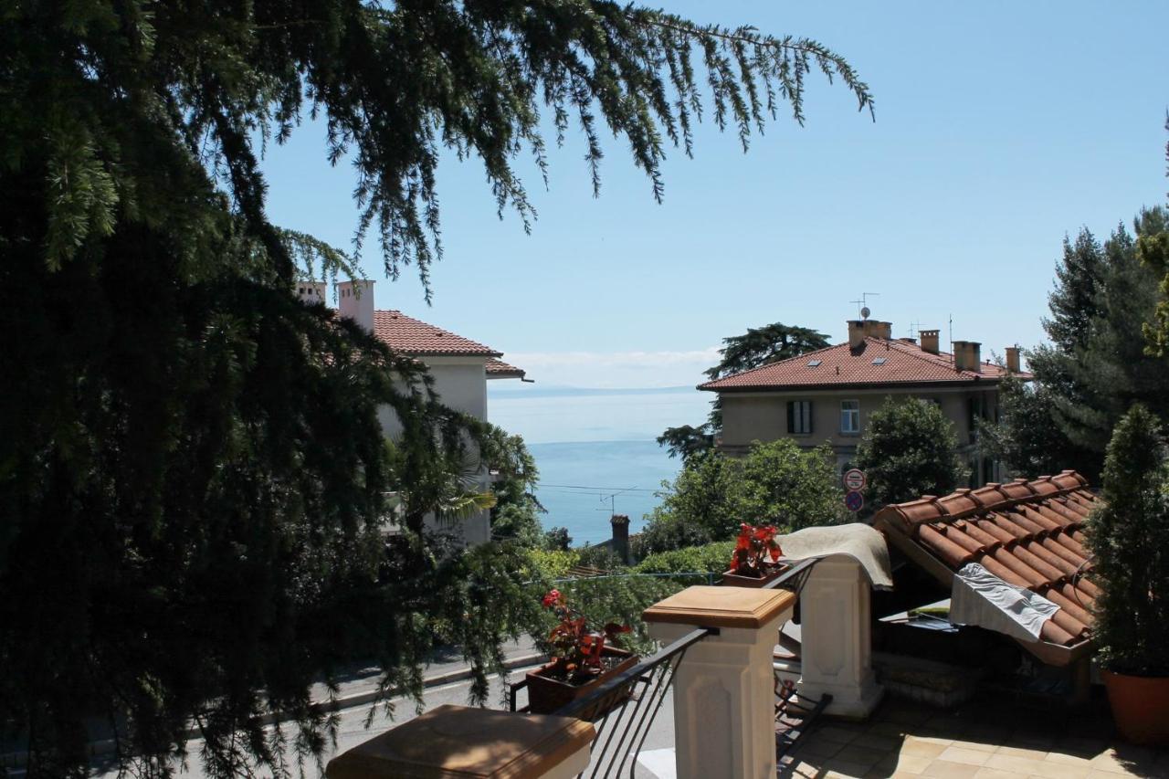 Apartment Amalia Volosko Opatija Exterior foto